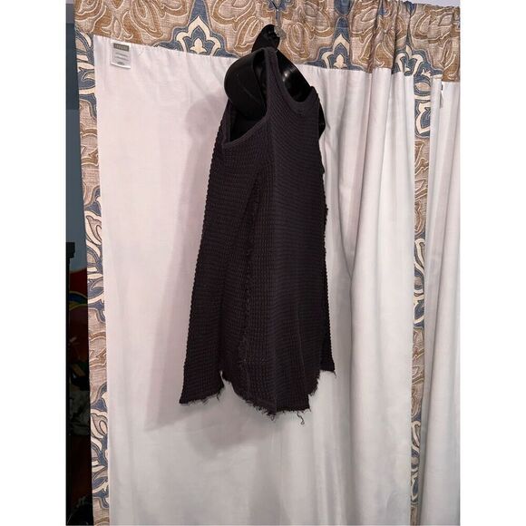 Beautiful Free People Gray Knit Raw Edge Cold Shoulder Sweater Pullover Boho siz - Picture 3 of 5